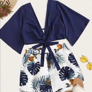 SHEIN ◉ Tie Back Plunging Neck Top & Tropical Set